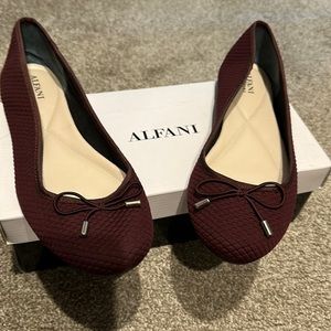 Alfani burgundy flats